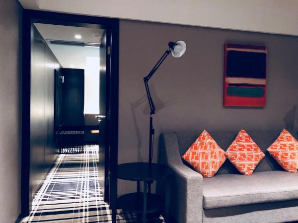 Likto Hotel-Free Shuttle Bus to Canton Fair : photo 7 de la chambre suite exécutive