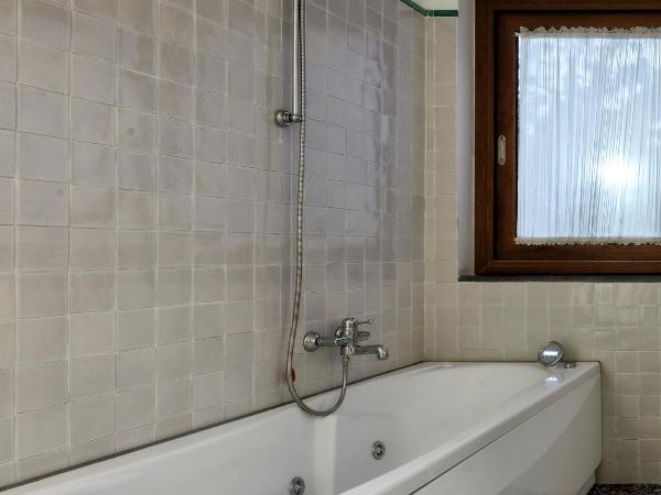 Hotel Villa Poseidon & Events : photo 7 de la chambre suite spa