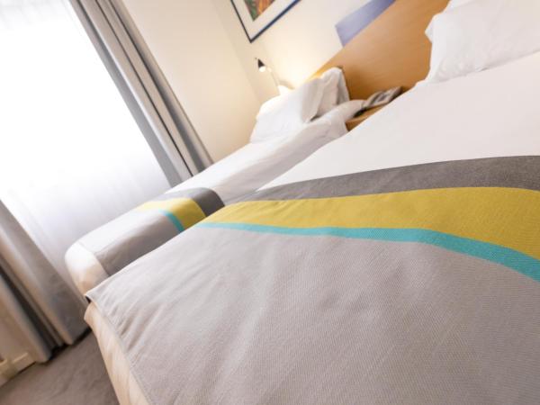 Holiday Inn Express Arras, an IHG Hotel : photo 8 de la chambre chambre lits jumeaux