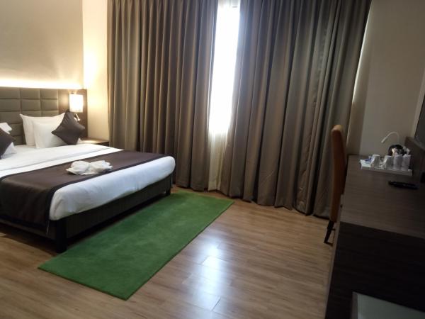 LYNQ AERO : photo 5 de la chambre chambre lit king-size supérieure