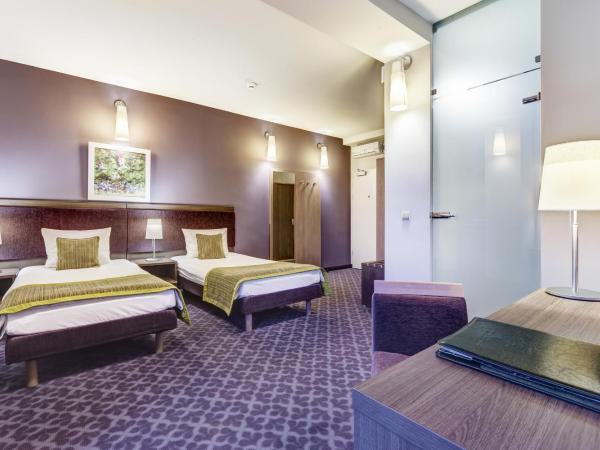 Hotel Metropol : photo 6 de la chambre chambre familiale (2 adultes et 2 enfants)