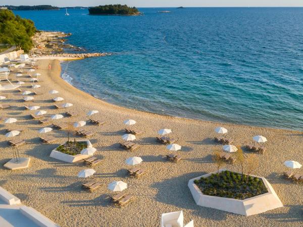 Maistra Camping Amarin Mobile homes : photo 8 de la chambre mobile home supérieur - relax