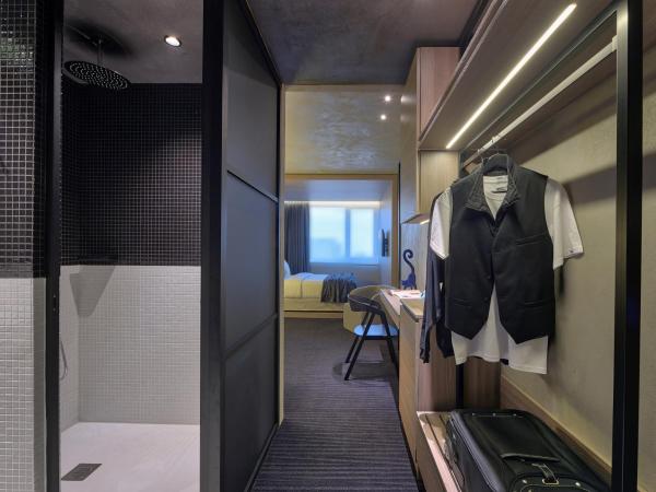 ONOMA Hotel : photo 7 de la chambre nom et prénom