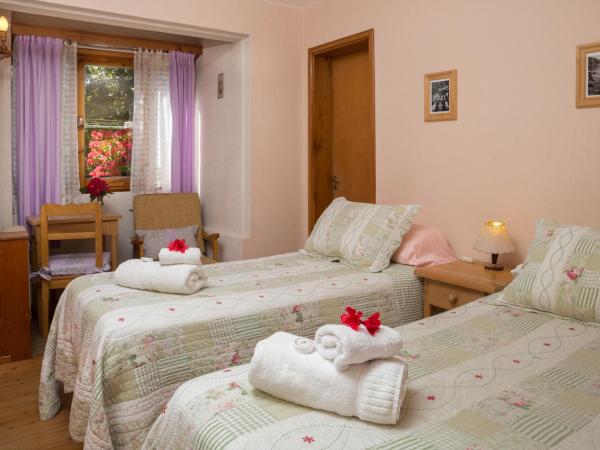 Hosteria Katy : photo 4 de la chambre chambre double ou lits jumeaux