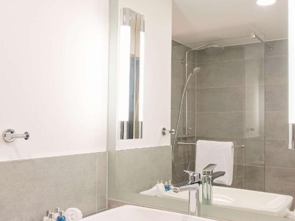 Radisson Blu Hotel Dortmund : photo 5 de la chambre chambre supérieure - vue sur parc