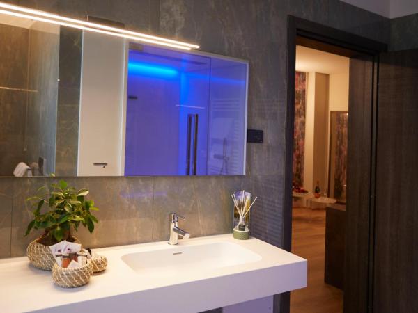 Hotel Concord : photo 3 de la chambre suite avec accès au spa