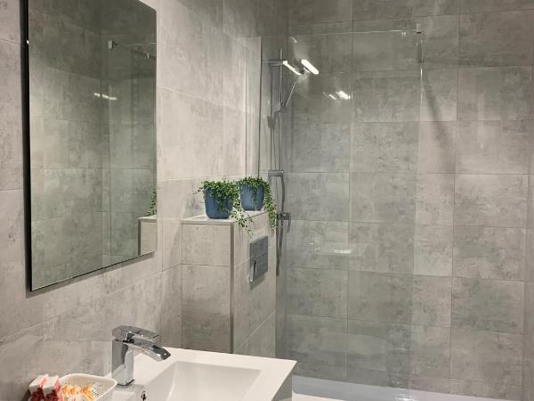 Pensjonat Paradise : photo 4 de la chambre chambre quadruple avec salle de bains privative