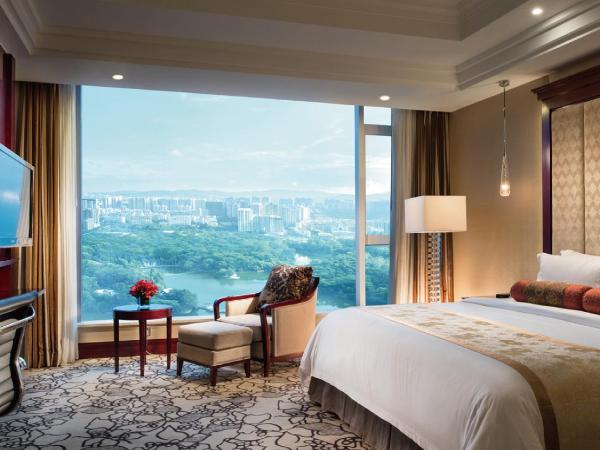 Soluxe Hotel Guangzhou - Overseas Buyers Registration Service&Canton Fair Free Shuttle Bus 15 Oct to 04 Nov : photo 4 de la chambre chambre lit king-size supérieure - vue sur jardin