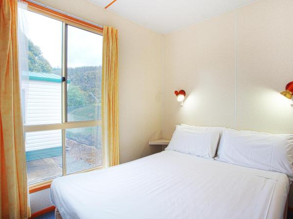 Discovery Parks - Mornington Hobart : photo 4 de la chambre standard cabin - double - sleeps 4