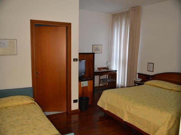 Hotel Sagittario : photo 3 de la chambre chambre triple standard