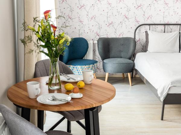 apartamenty-wroc Kurkowa 14 : photo 1 de la chambre studio avec balcon