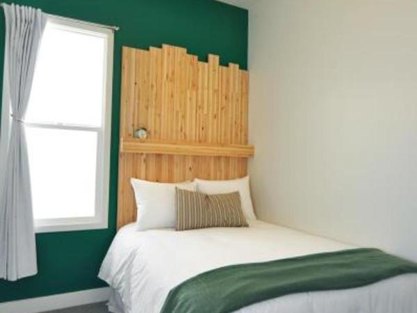 1906 Mission : photo 4 de la chambre chambre double avec salle de bains commune