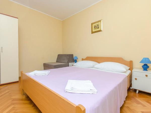 Rooms Summer Chill : photo 5 de la chambre chambre double - vue sur jardin