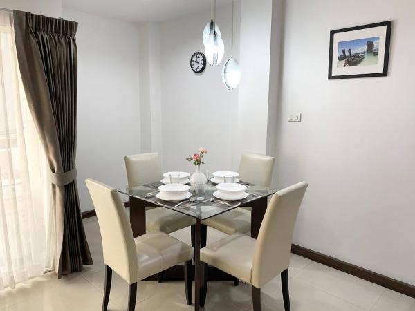 14 Place Sukhumvit Suites : photo 2 de la chambre appartement 2 chambres