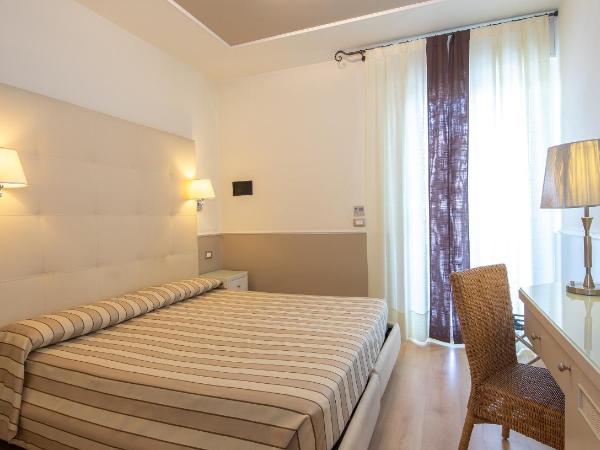 Hotel Le Soleil : photo 1 de la chambre chambre double ou lits jumeaux standard