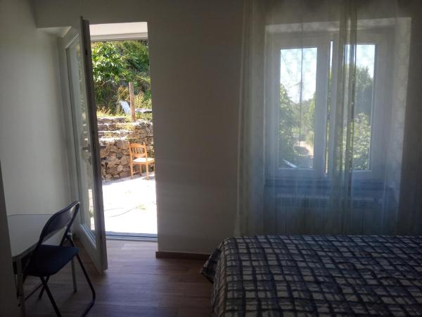 Agriturismo U muinettu : photo 3 de la chambre chambre double avec salle de bains privative