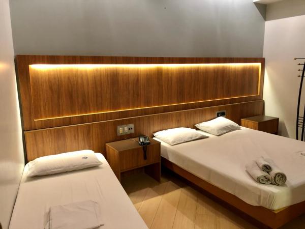 Hotel Sheik (Adults Only) : photo 1 de la chambre chambre triple standard