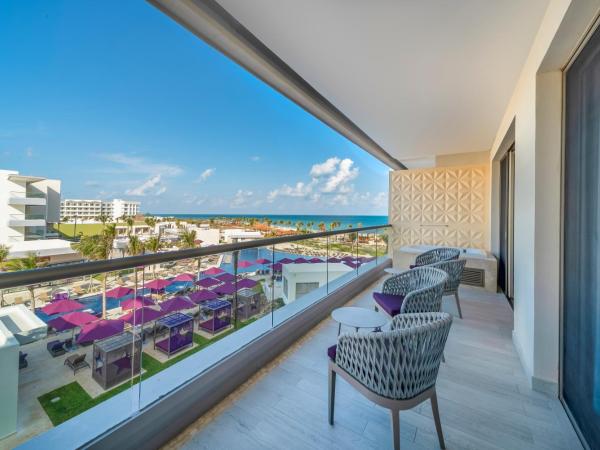 Planet Hollywood Adult Scene Cancun, An Autograph Collection All- Inclusive Resort - Adults Only : photo 7 de la chambre suite directors 1 chambre class star