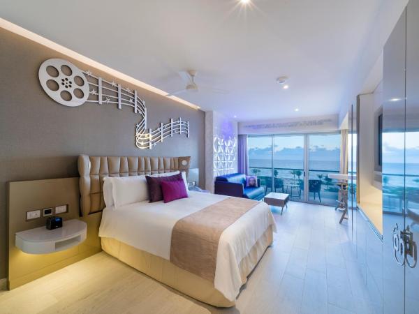 Planet Hollywood Cancun, An Autograph Collection All-Inclusive Resort : photo 1 de la chambre suite junior star class - vue sur océan