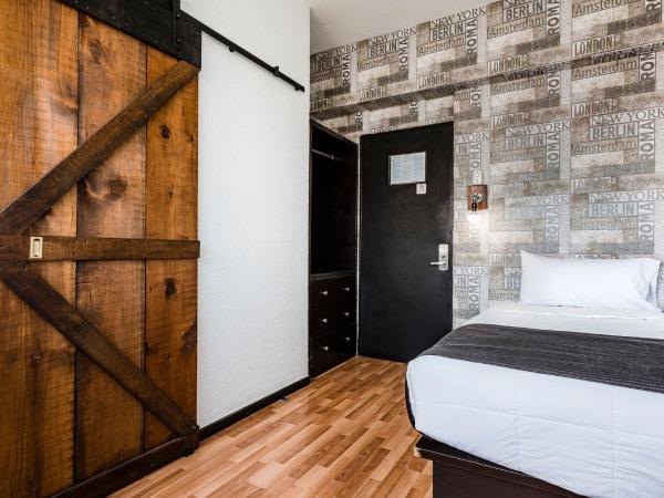 Hi Hotel Impala Queretaro : photo 6 de la chambre très petite chambre simple