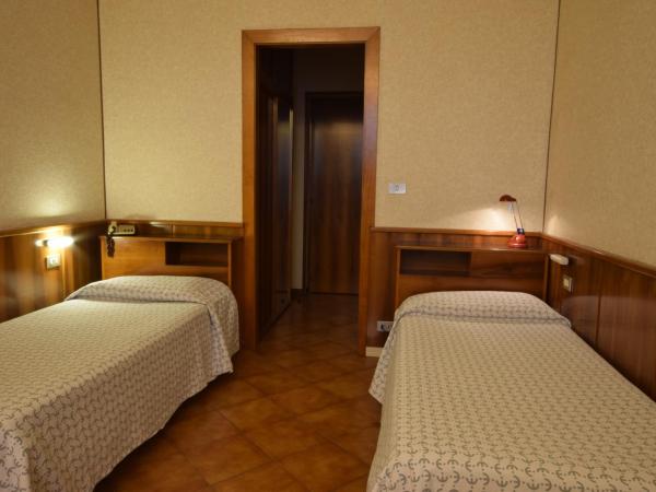 Euromotel Croce Bianca : photo 2 de la chambre chambre lits jumeaux