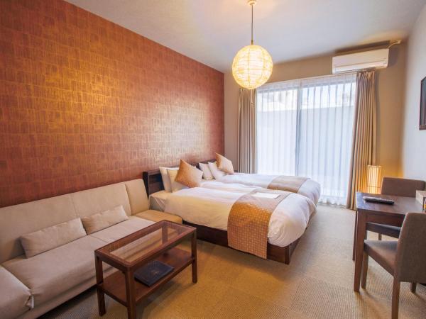 Stay SAKURA Kyoto Fuga : photo 1 de la chambre chambre lits jumeaux avec terrasse