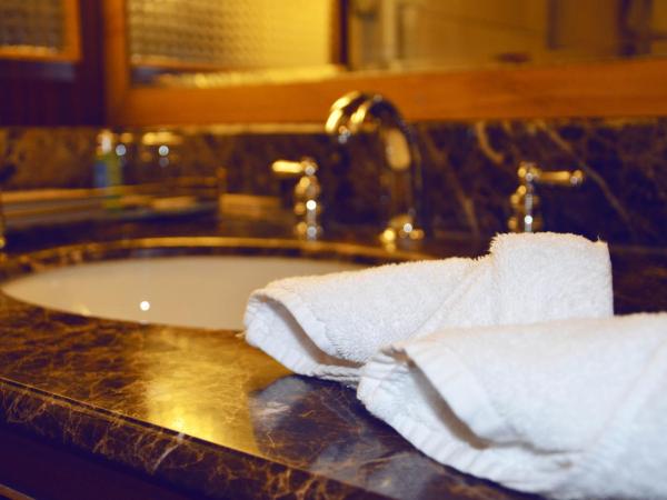 Chongqing Liyuan Hotel : photo 2 de la chambre chambre lit king-size supérieure - vue sur ville