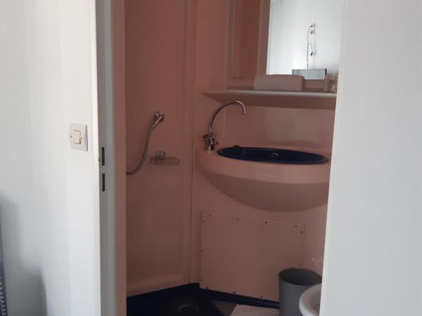 Hôtel de La Croix de Malte : photo 1 de la chambre chambre simple