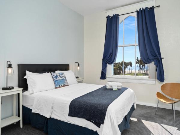 Samesun Venice Beach : photo 3 de la chambre chambre double avec salle de bains privative