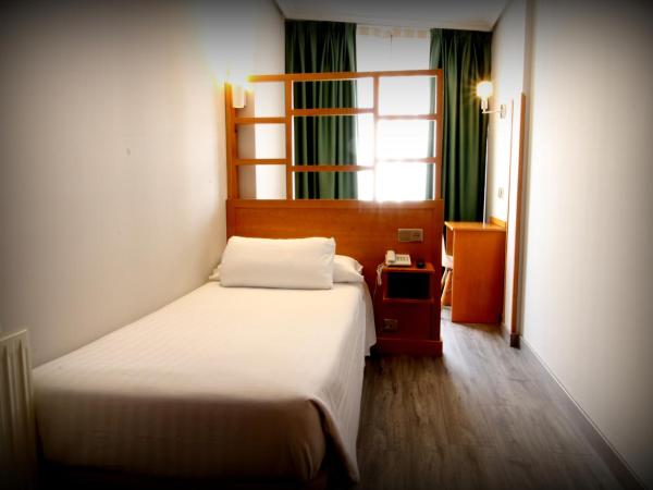Hotel Carbayon : photo 2 de la chambre chambre simple