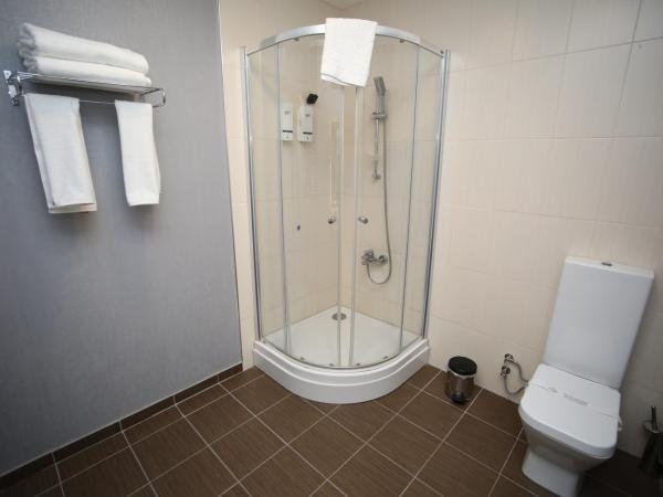 Grand Nora Hotel : photo 10 de la chambre chambre triple standard