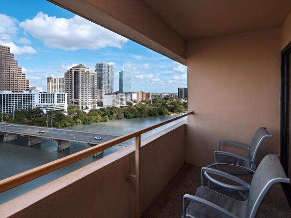 Hyatt Regency Austin : photo 2 de la chambre suite lit king-size avec balcon - vue sur rivière