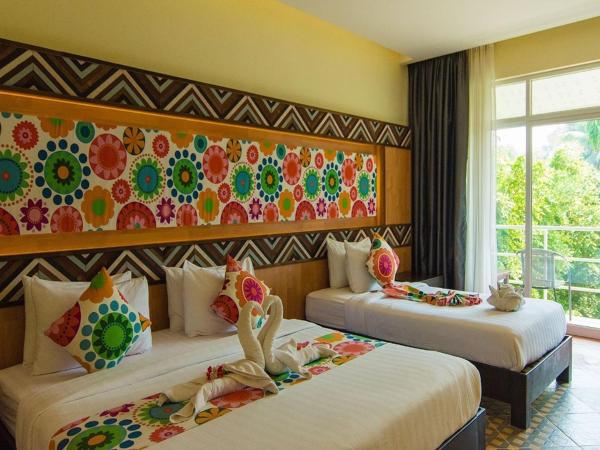 Good Times Resort Kanchanaburi : photo 1 de la chambre chambre triple supérieure – vue sur jardin