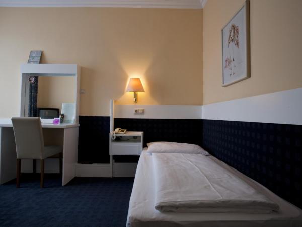 Pension Pharmador : photo 4 de la chambre chambre simple