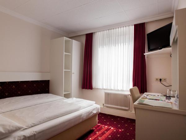 Pension Pharmador : photo 3 de la chambre petite chambre double