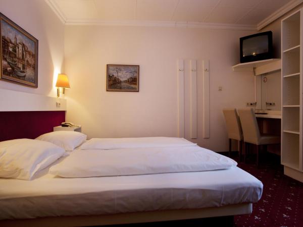 Pension Pharmador : photo 6 de la chambre chambre double