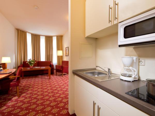 Hotel & Apartments Zarenhof Berlin Prenzlauer Berg : photo 2 de la chambre appartement deluxe avec balcon