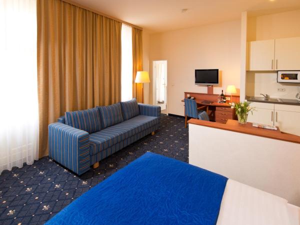 Hotel & Apartments Zarenhof Berlin Prenzlauer Berg : photo 4 de la chambre appartement deluxe avec balcon