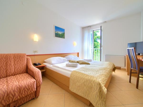 Villa Lovorka - Hotel Resort Dražica : photo 1 de la chambre chambre double standard