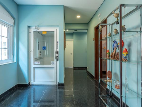 Hotel Pousada Pacaembu : photo 4 de la chambre chambre lit queen-size - accessible aux personnes à mobilité réduite