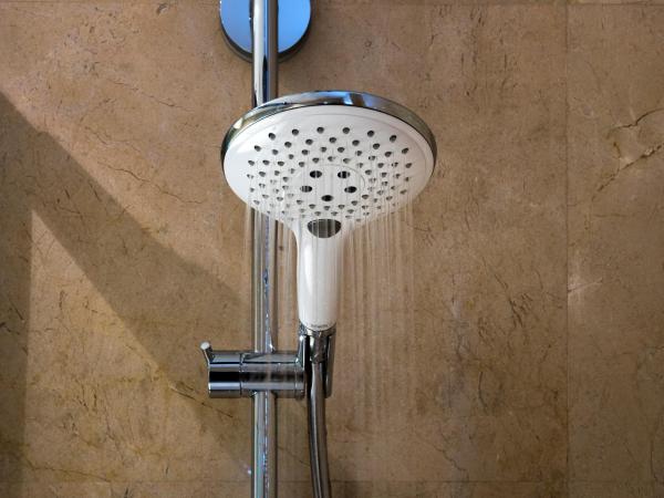 NH Lleida Pirineos : photo 6 de la chambre chambre double ou lits jumeaux standard