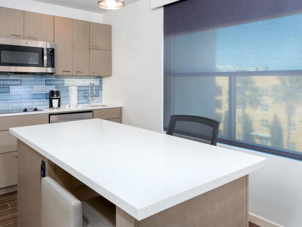 Hyatt House Tampa Airport/Westshore : photo 2 de la chambre specialty king studio suite