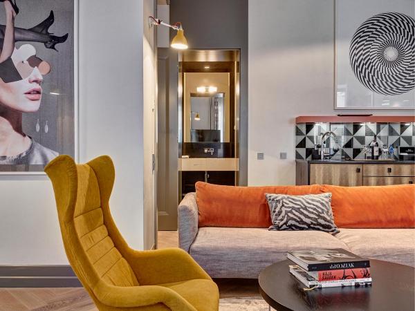 H15 Boutique Hotel, Warsaw, a Member of Design Hotels : photo 1 de la chambre suite de luxe