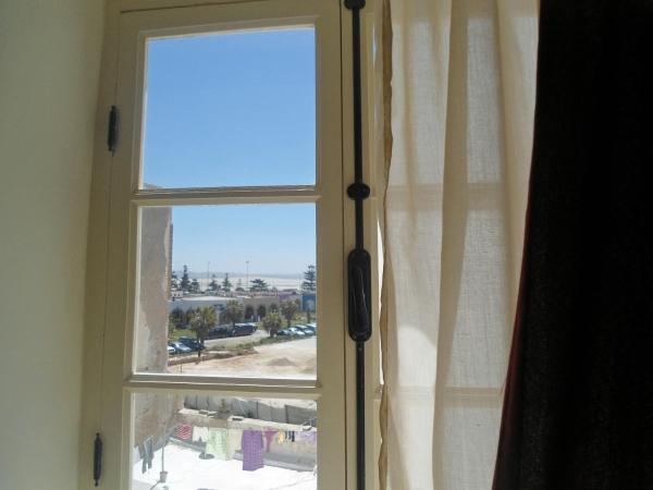 Hotel Riad Ben Atar : photo 6 de la chambre chambre double de luxe avec vue sur la mer