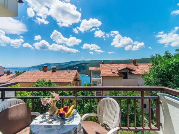 Apartments Pino Rabac : photo 2 de la chambre appartement