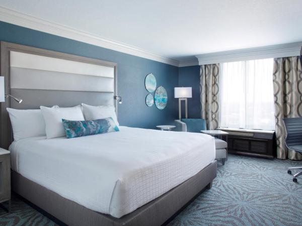 Rosen Centre Hotel Orlando Convention Center : photo 1 de la chambre chambre lit king-size