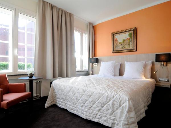 Hotel Albert I : photo 7 de la chambre chambre triple