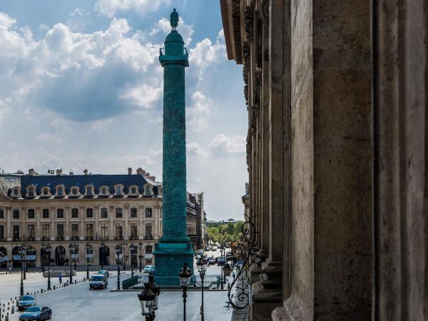 Hôtel Mansart - Esprit de France : photo 2 de la chambre suite junior mansart