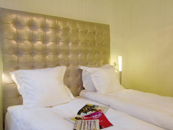 GOLDEN TULIP CANNES HOTEL de PARIS : photo 2 de la chambre appartement 2 chambres (4-6 adultes)