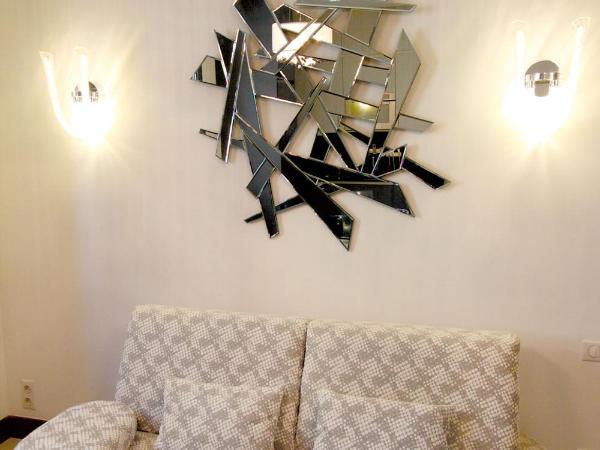 GOLDEN TULIP CANNES HOTEL de PARIS : photo 5 de la chambre appartement 2 chambres (4-6 adultes)